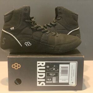 RUDIS Men's Black Athletic Shorts new in the box